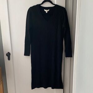 Terra & Sky Black V-Neck Sweater Dress